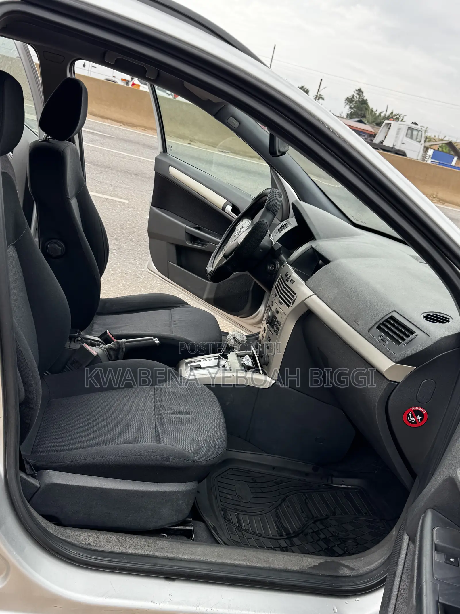 Opel Astra 1.9 CDTi Enjoy 2011 Silver
