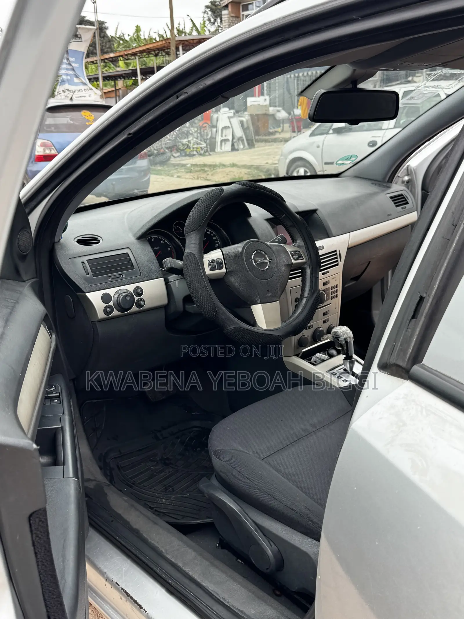 Opel Astra 1.9 CDTi Enjoy 2011 Silver