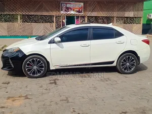 Toyota Corolla 2016 White
