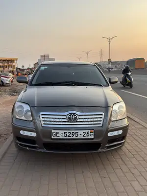 Toyota Avensis 2010 Gray