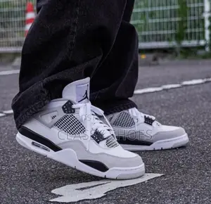 Jordan4 Military