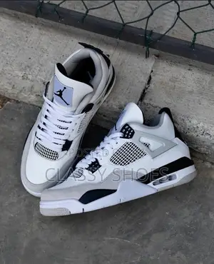 Jordan4 Military