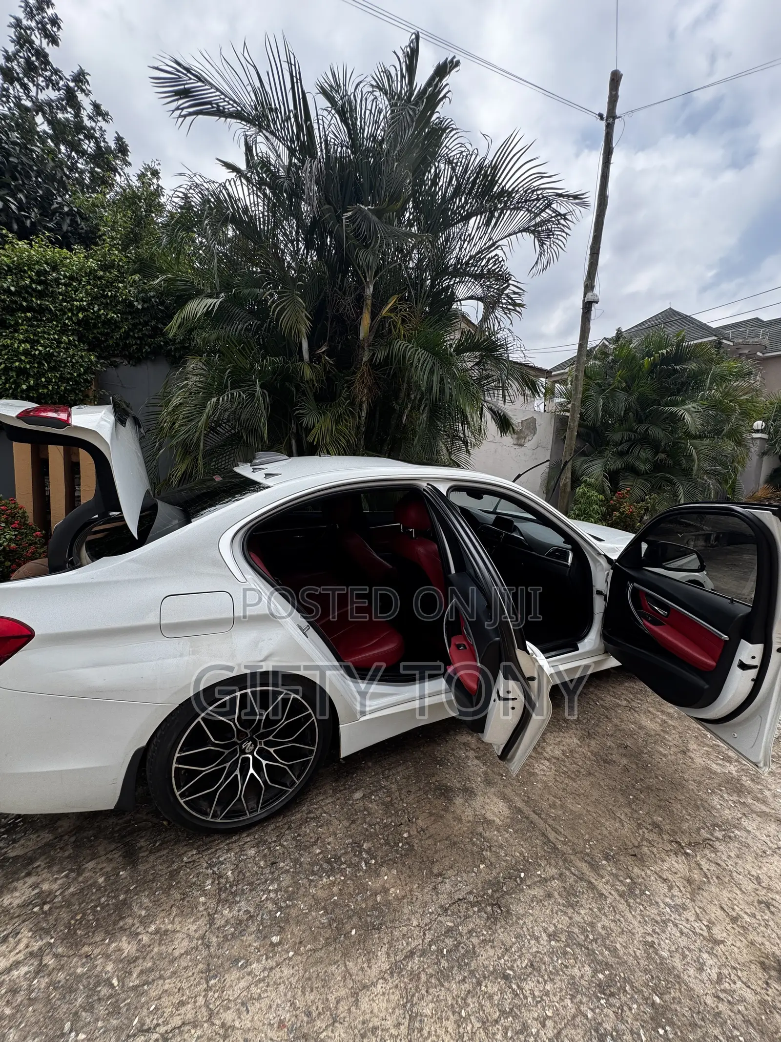 BMW 330i 2018 White