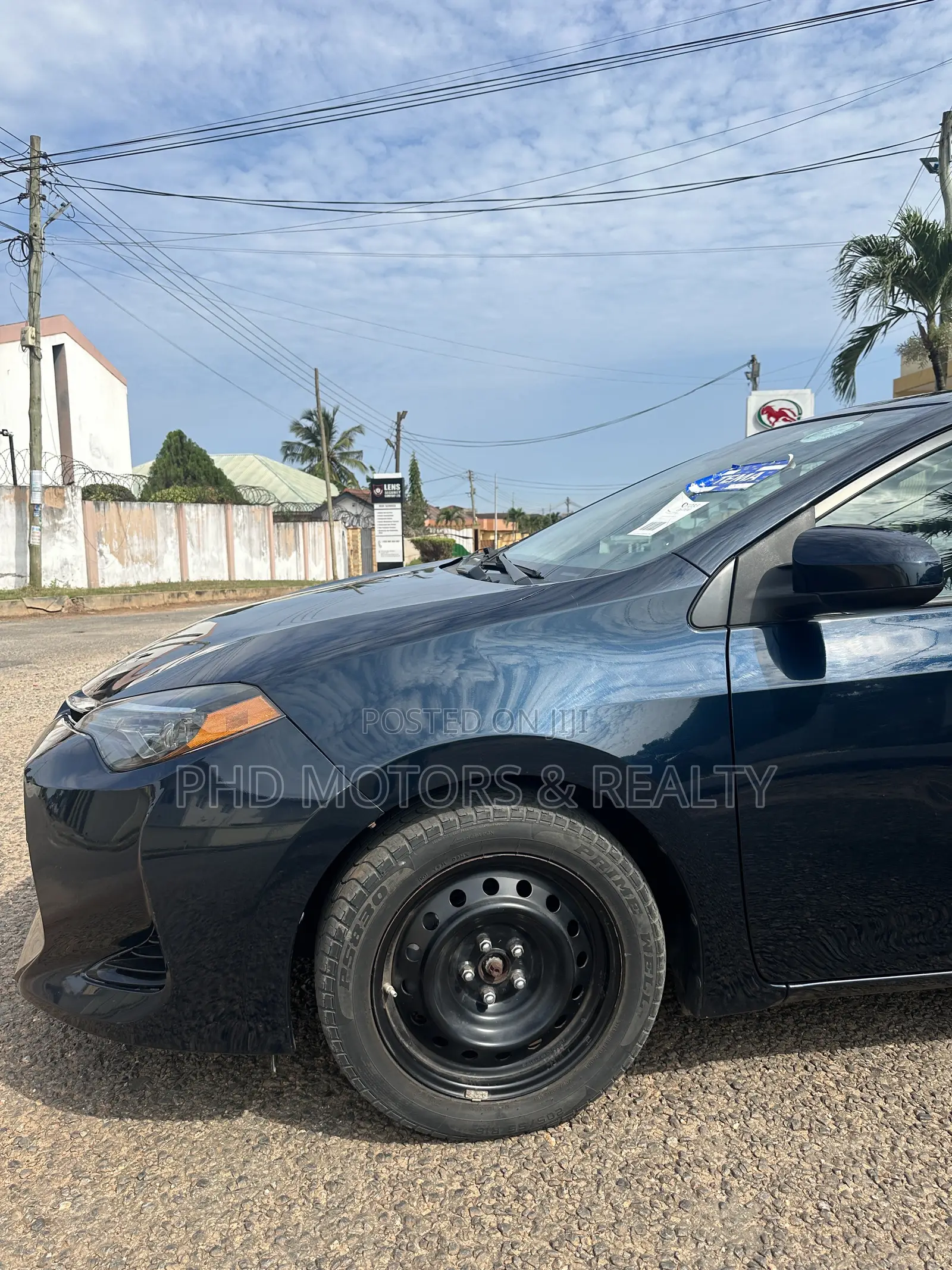 Toyota Corolla LE (1.8L 4cyl 2A) 2018