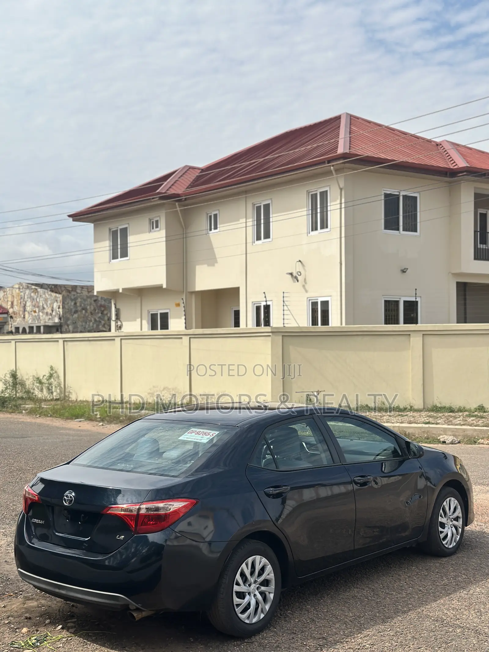 Toyota Corolla LE (1.8L 4cyl 2A) 2018
