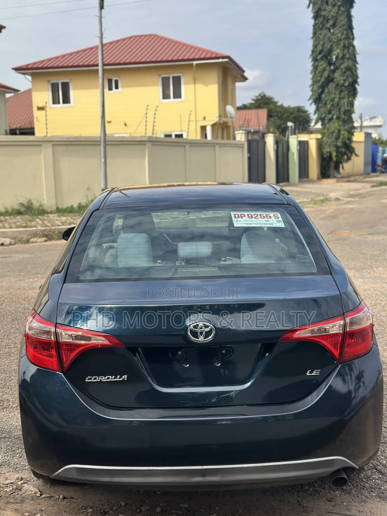 Toyota Corolla LE (1.8L 4cyl 2A) 2018