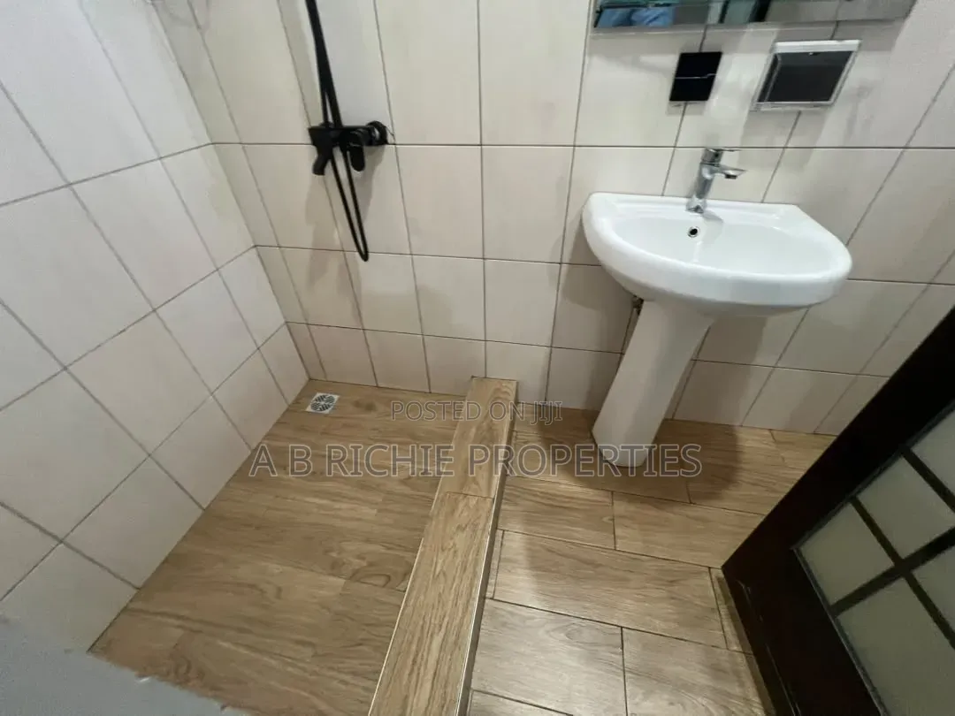 2bdrm Apartment in Ab Richie Properties, Tseaddo for rent