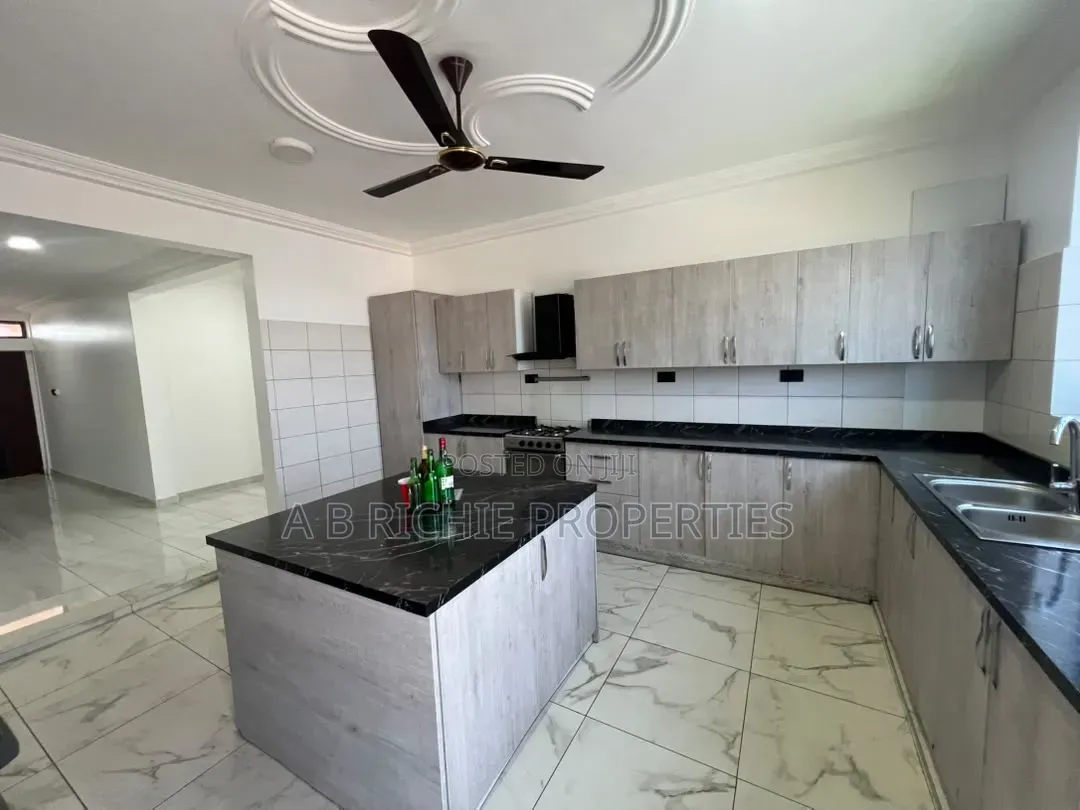 2bdrm Apartment in Ab Richie Properties, Tseaddo for rent