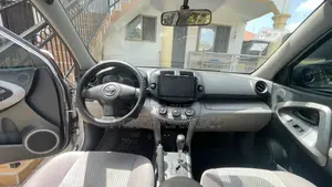 Toyota RAV4 2012 Silver