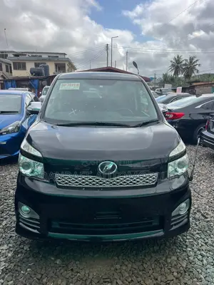 Toyota Voxy X L Edition 2WD 7-Seater 2012 Black