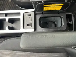 Toyota Voxy X L Edition 2WD 7-Seater 2012 Black