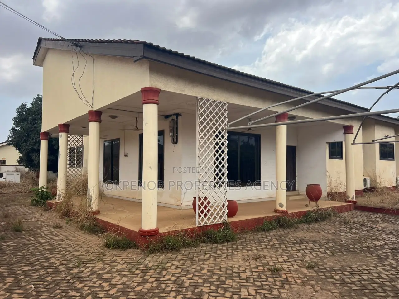 4bdrm House in Afienya, Tema Metropolitan for sale