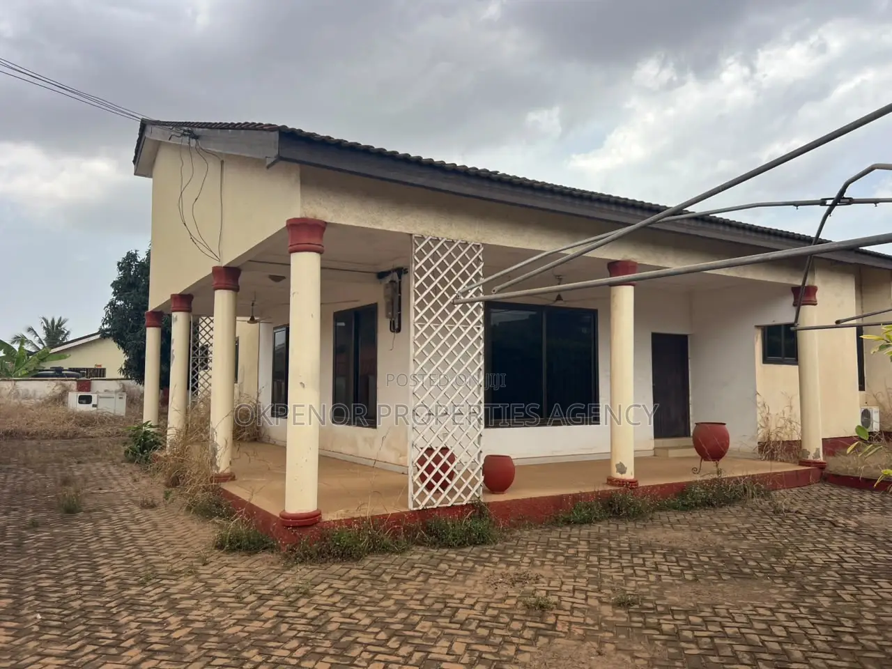 4bdrm House in Afienya, Tema Metropolitan for sale