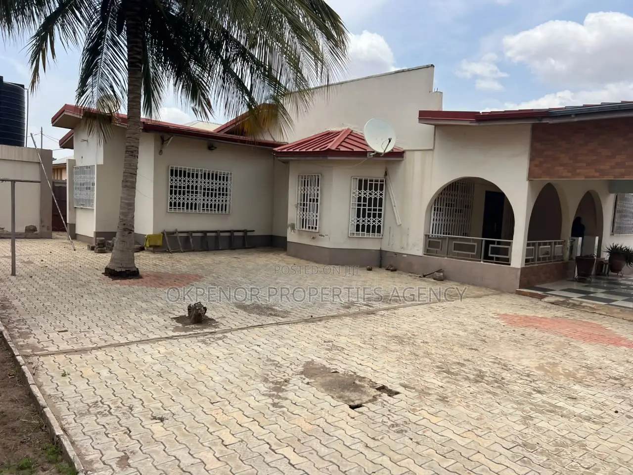 4bdrm House in Afienya, Tema Metropolitan for sale