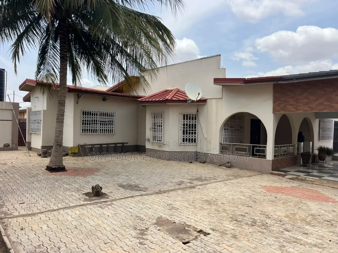 4bdrm House in Afienya, Tema Metropolitan for sale