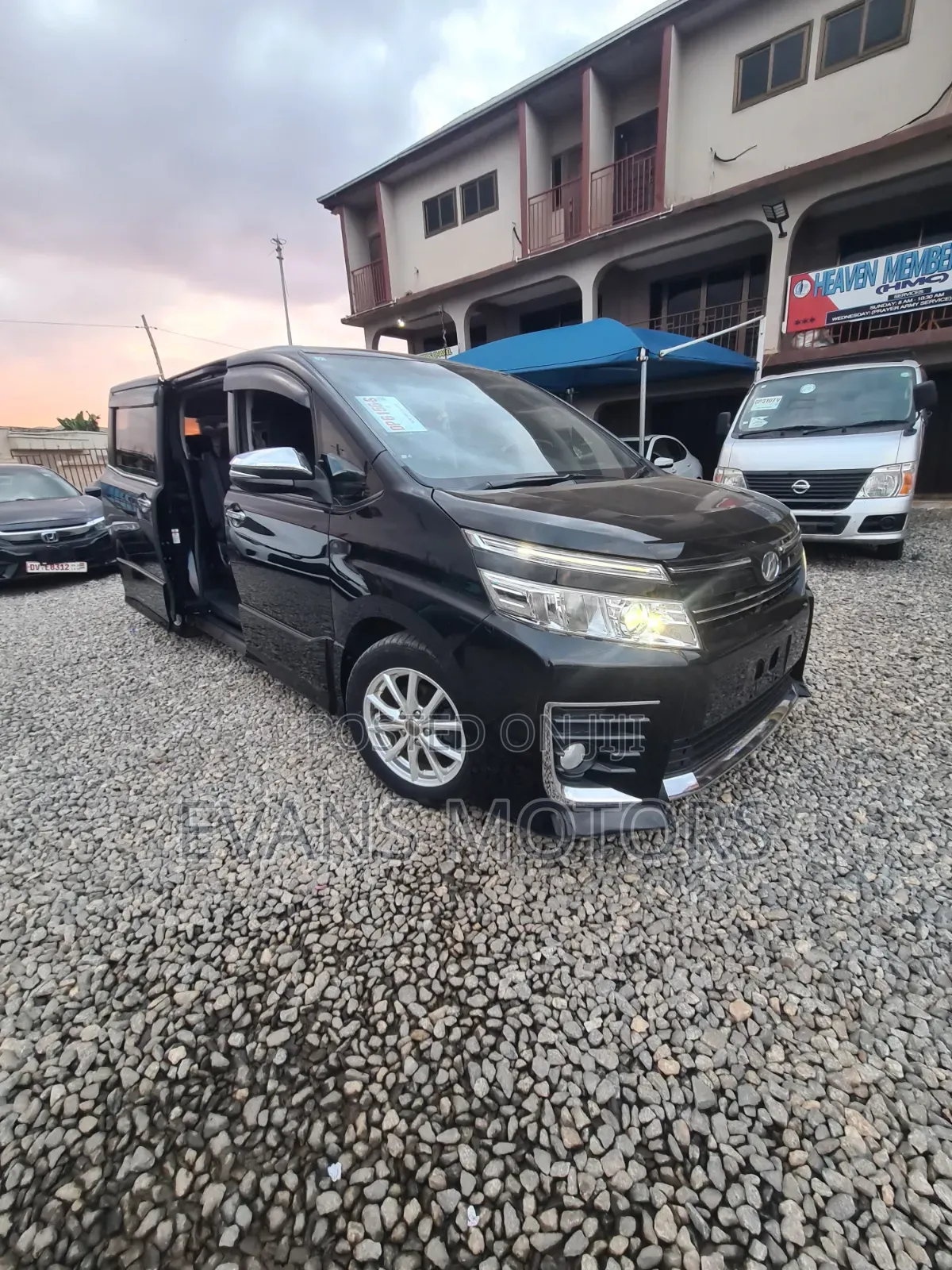 Toyota Voxy V 4WD 8-Seater 2015 Black
