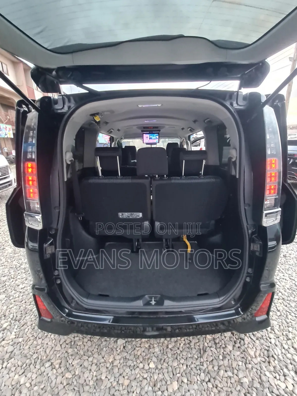 Toyota Voxy V 4WD 8-Seater 2015 Black