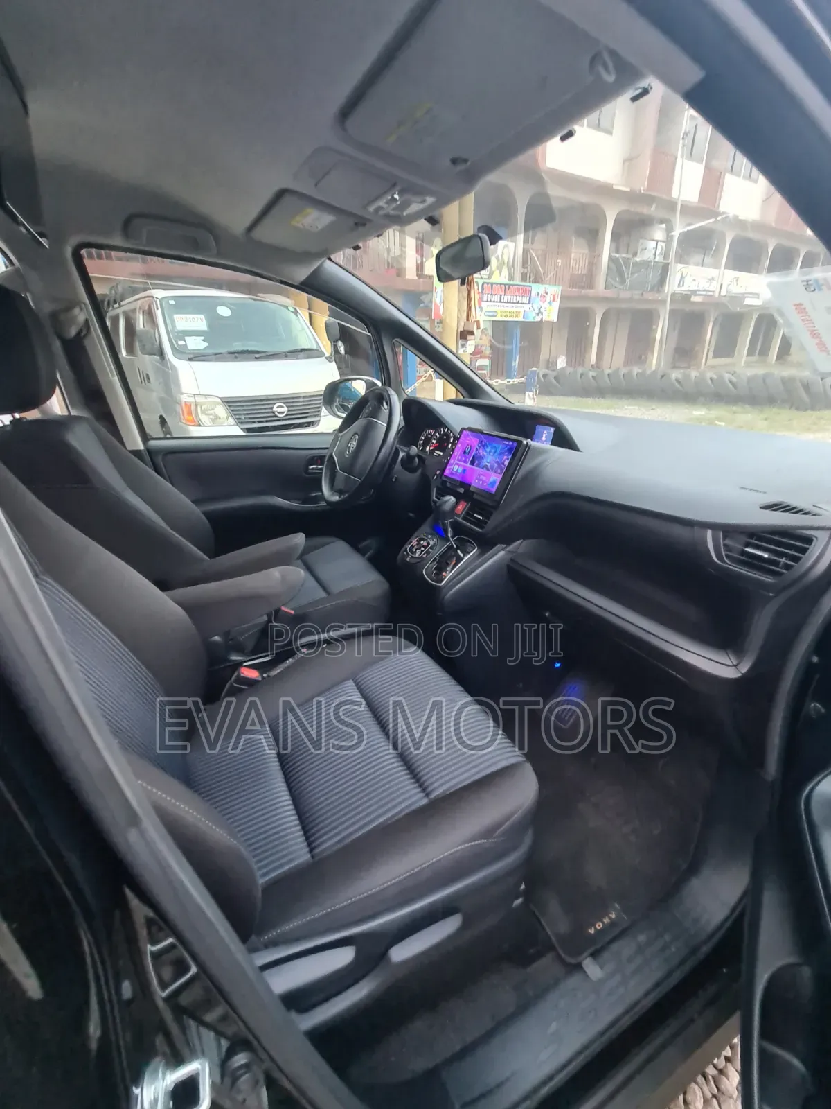 Toyota Voxy V 4WD 8-Seater 2015 Black
