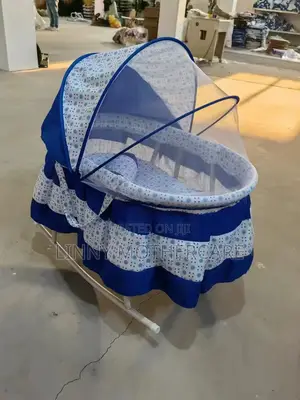 Baby Soothing Swing Cradle/Cot