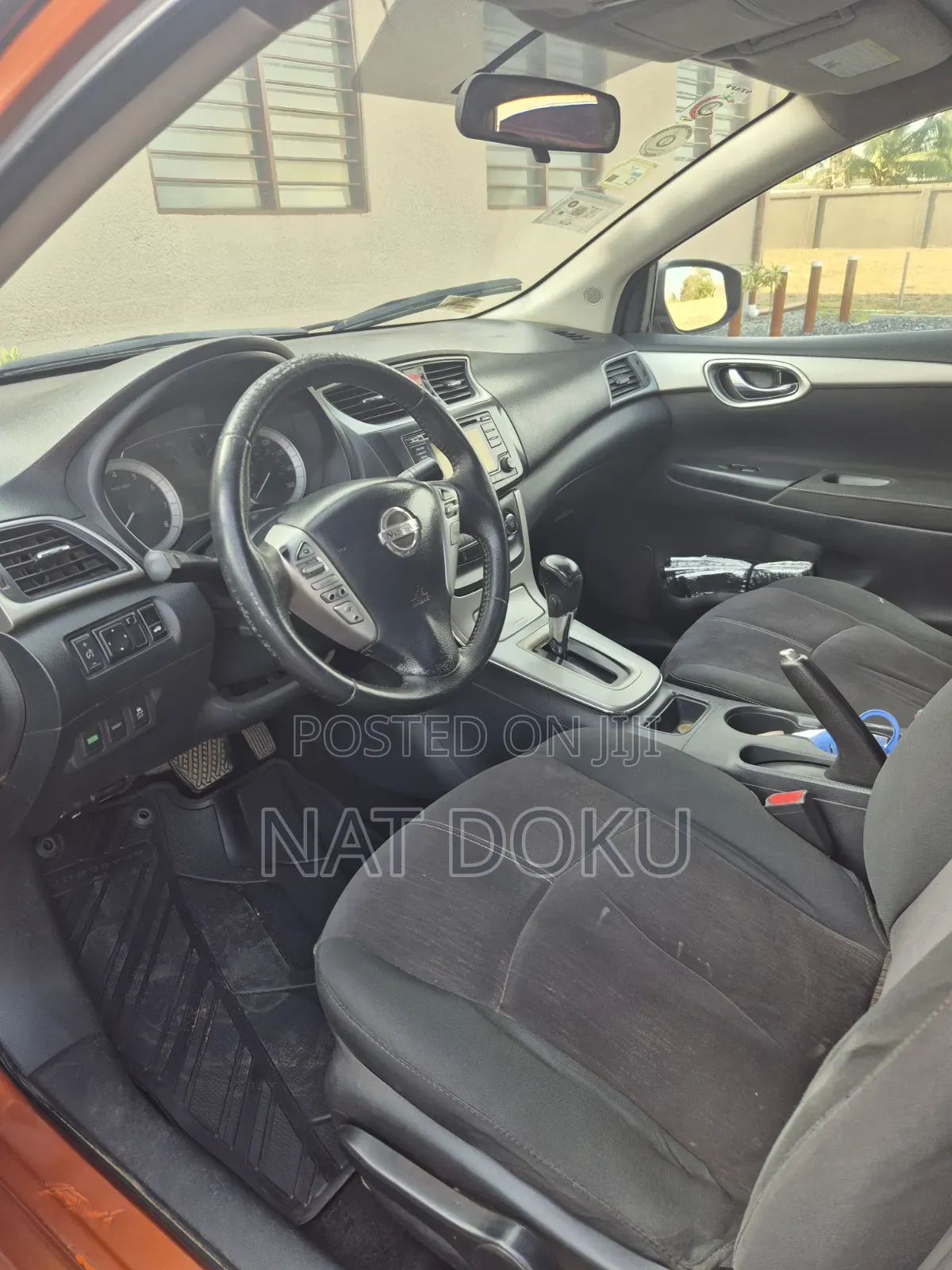 Nissan Sentra SV 4dr Sedan (1.8L 4cyl CVT) 2015 Orange