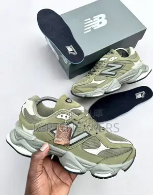 New Balance 9060