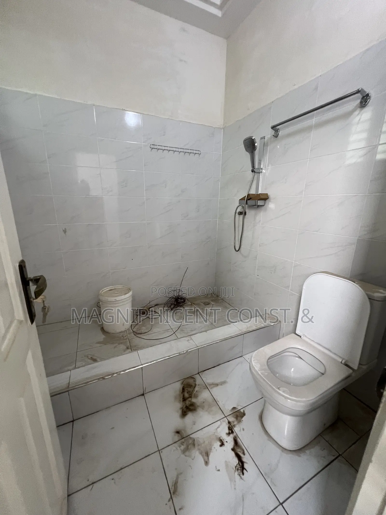 1bdrm Apartment in Hills Estate, Ashaley Botwe for rent