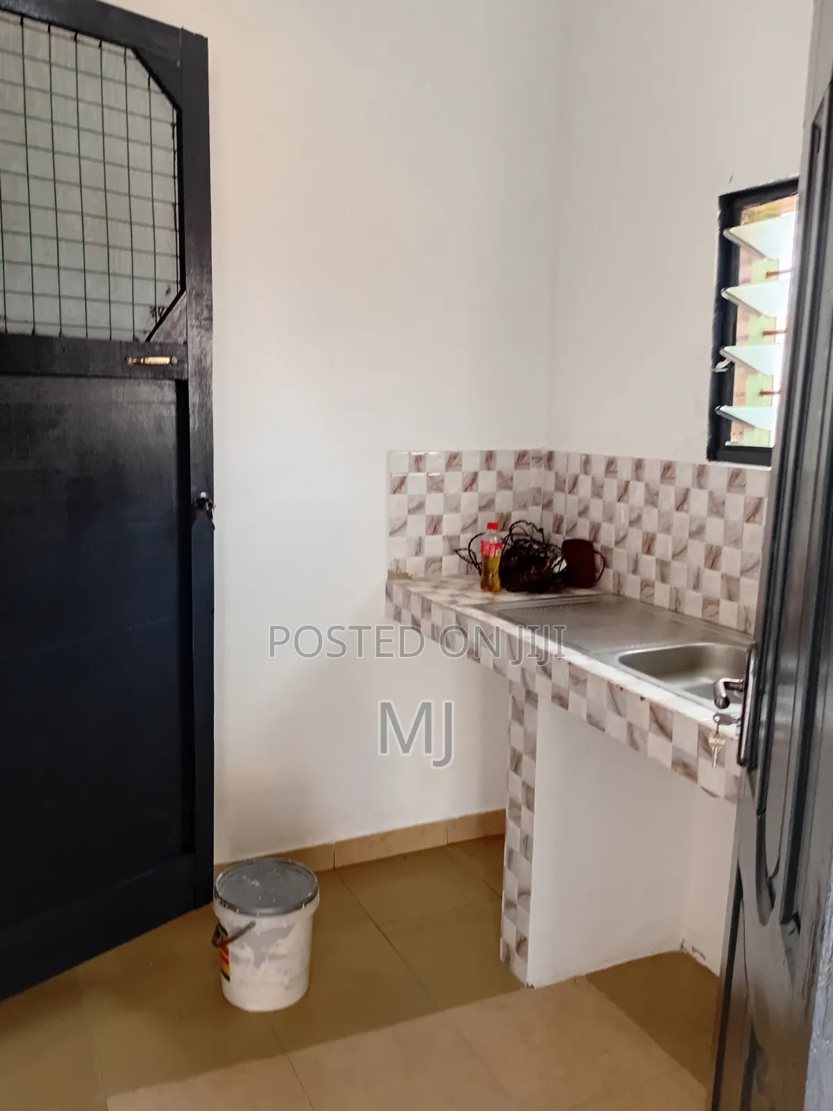1bdrm Apartment in Mej, School Junction for rent