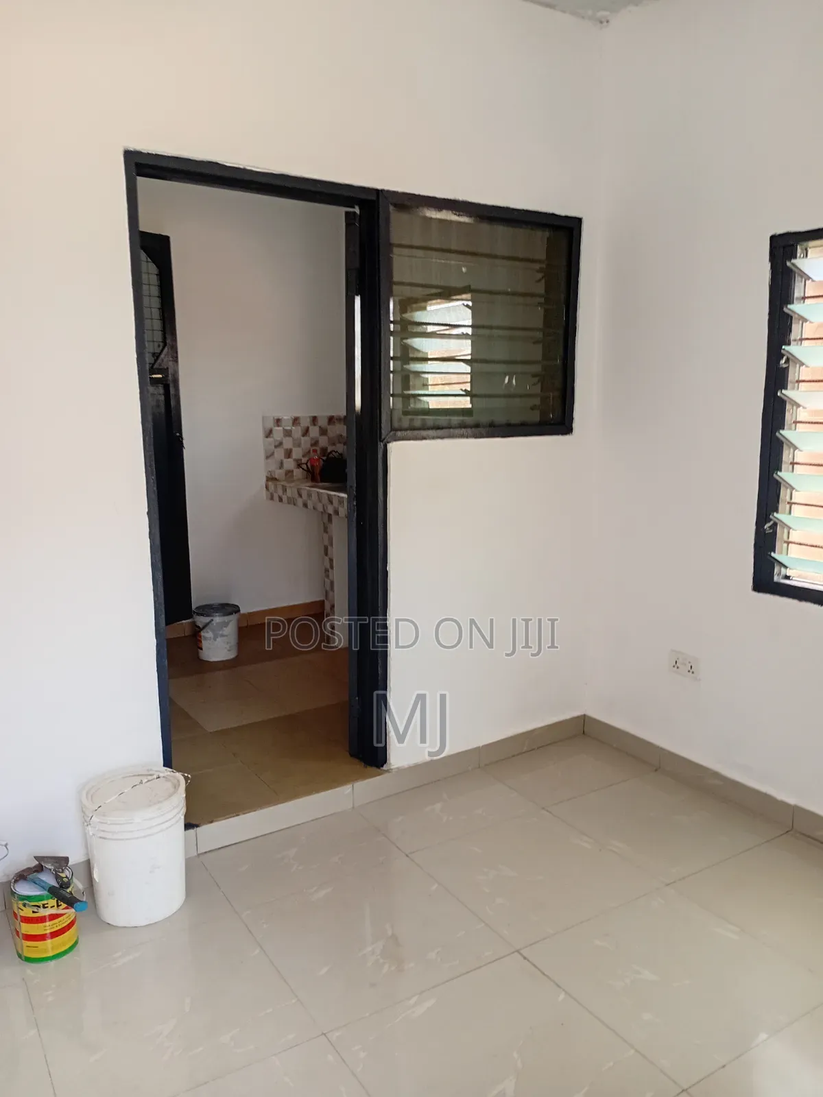 1bdrm Apartment in Mej, School Junction for rent