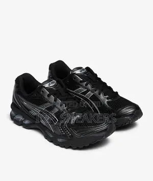 ASICS Gel-Kayano 14