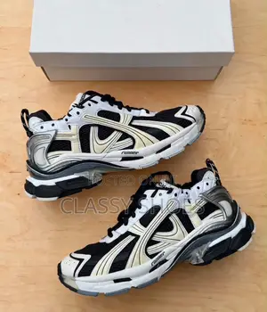 Balenciaga Runner