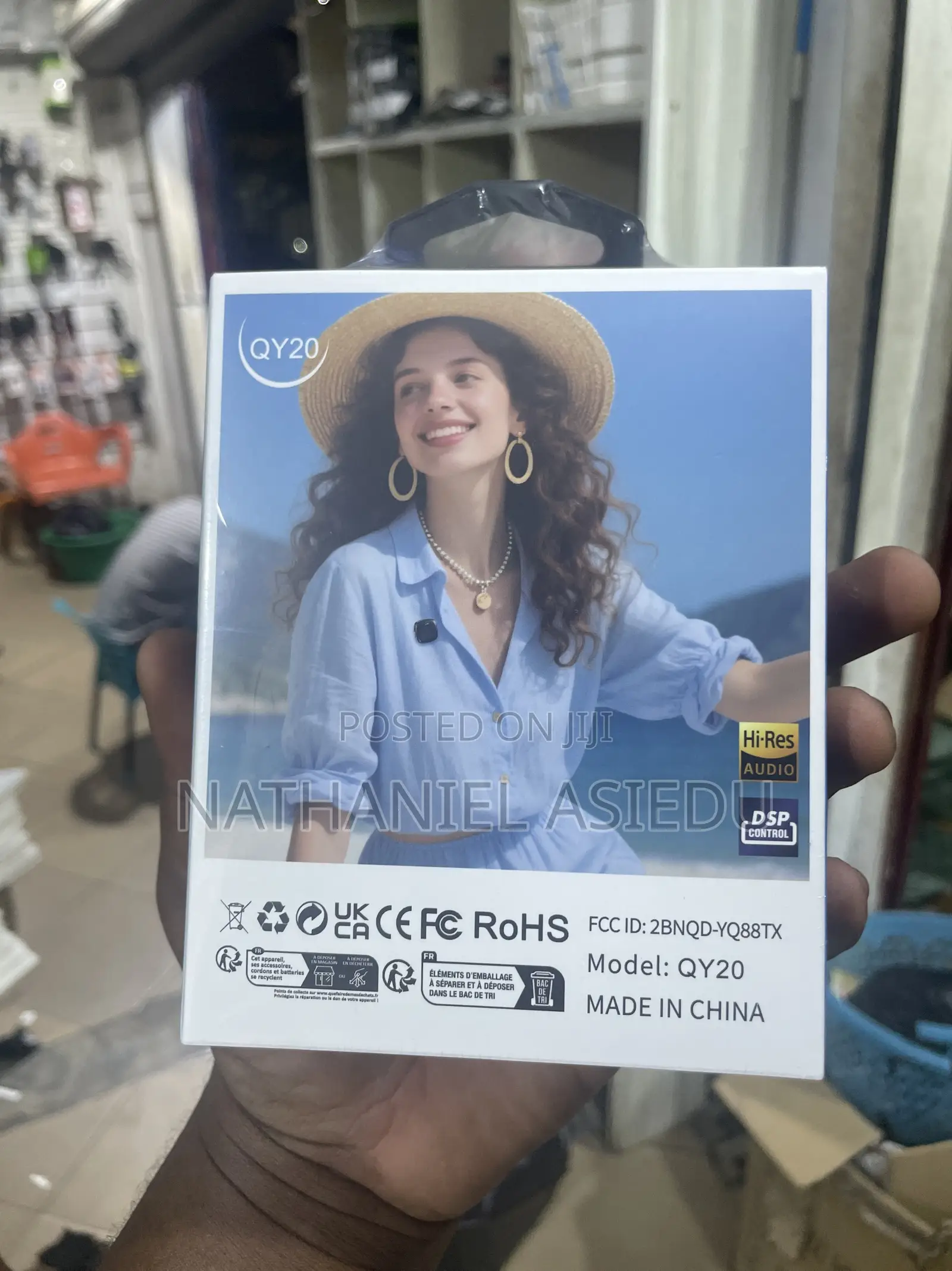 QY20 Lavalier Microphone