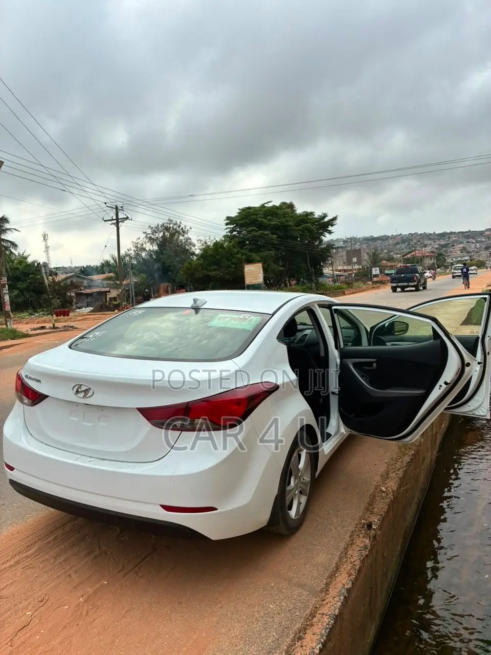 Hyundai Elantra 2016 White