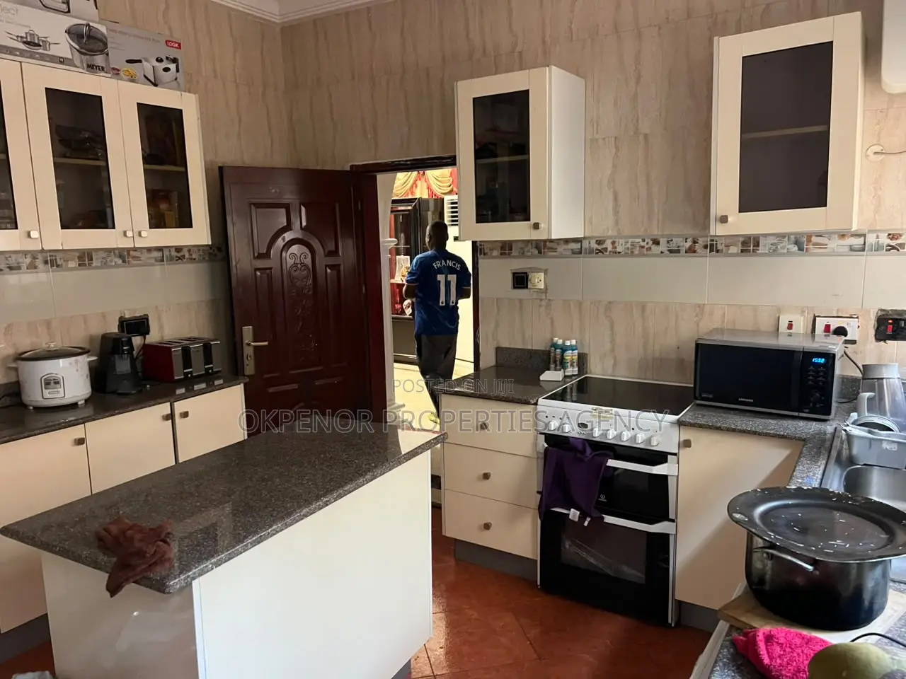 3bdrm House in Tema for sale