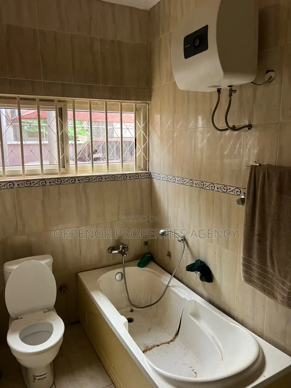 3bdrm House in Tema for sale