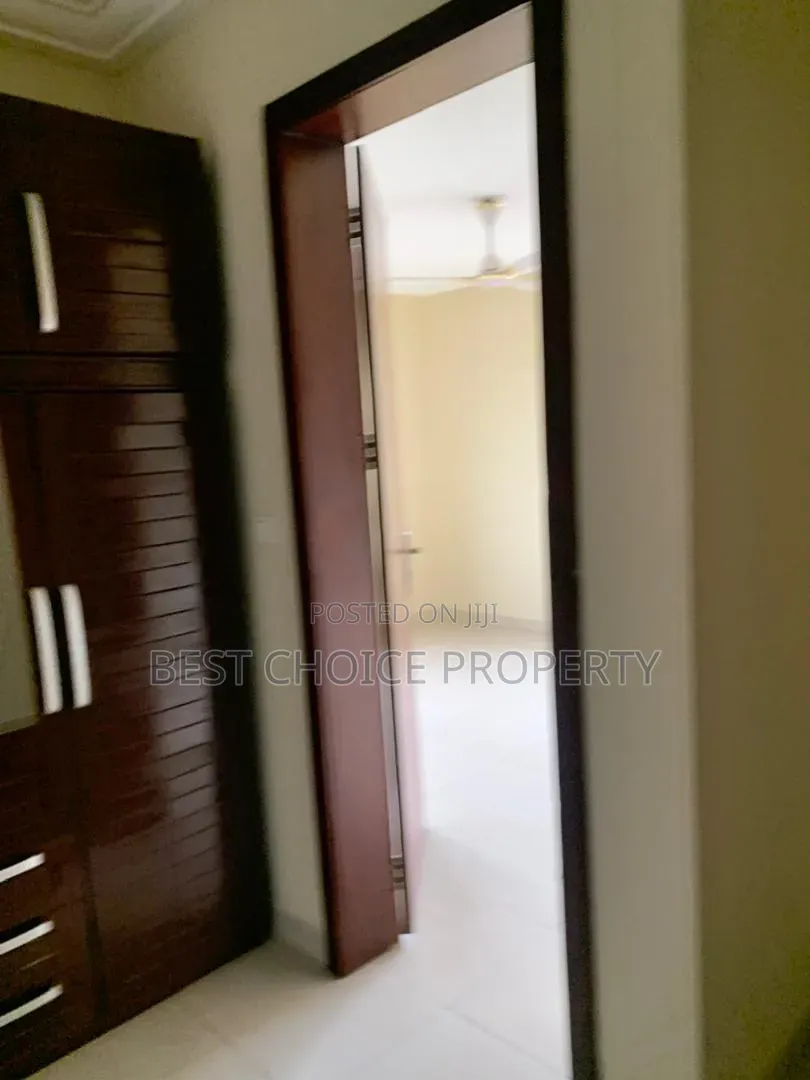 2bdrm Apartment in East Legon, A&C Mall Area for rent