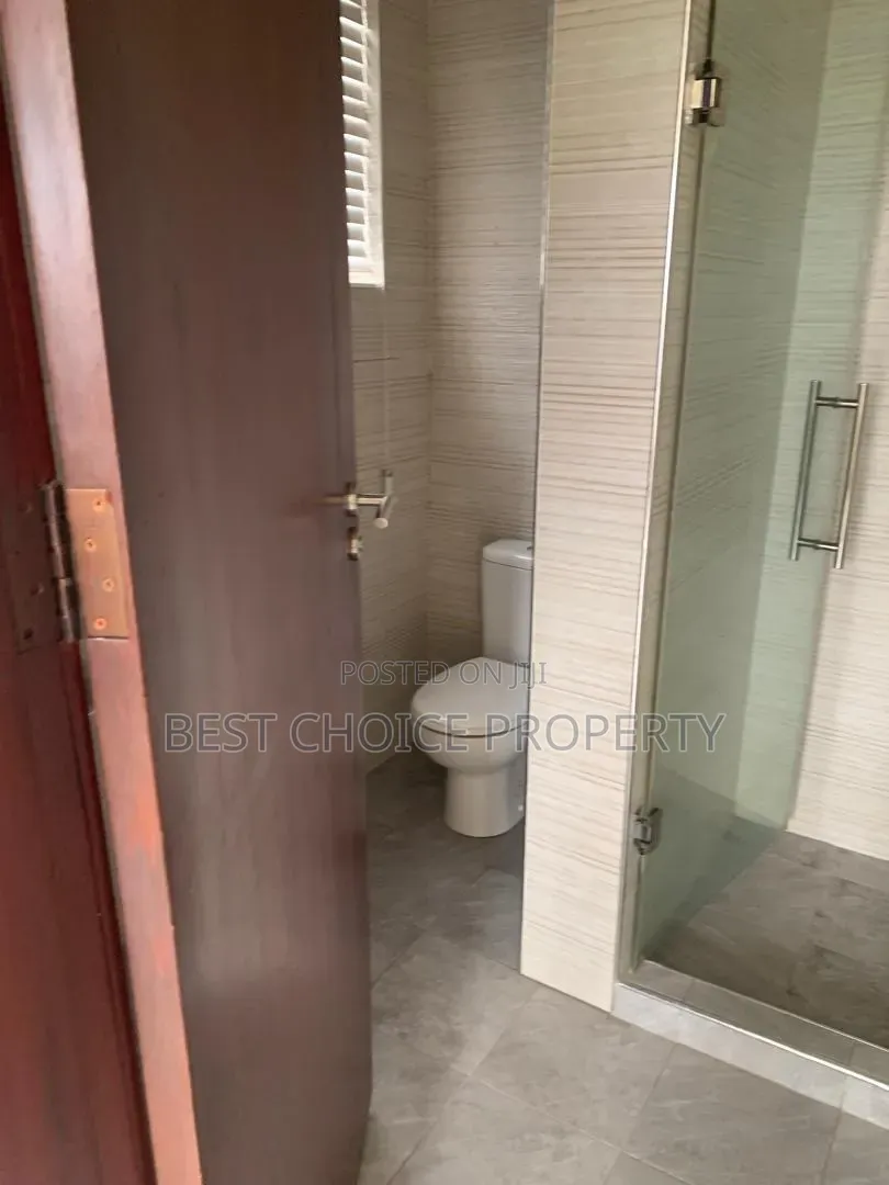 2bdrm Apartment in East Legon, A&C Mall Area for sale