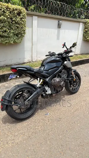 Honda CB 2022 Black