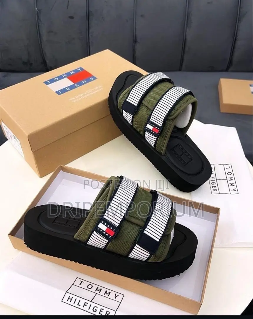 Tommy Mesh Slides