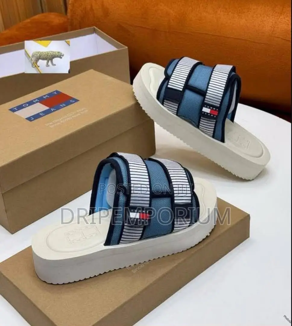 Tommy Mesh Slides