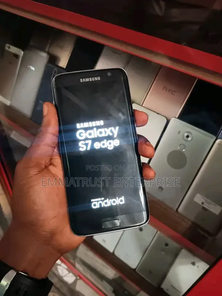 New Samsung Galaxy S7 32 GB Silver