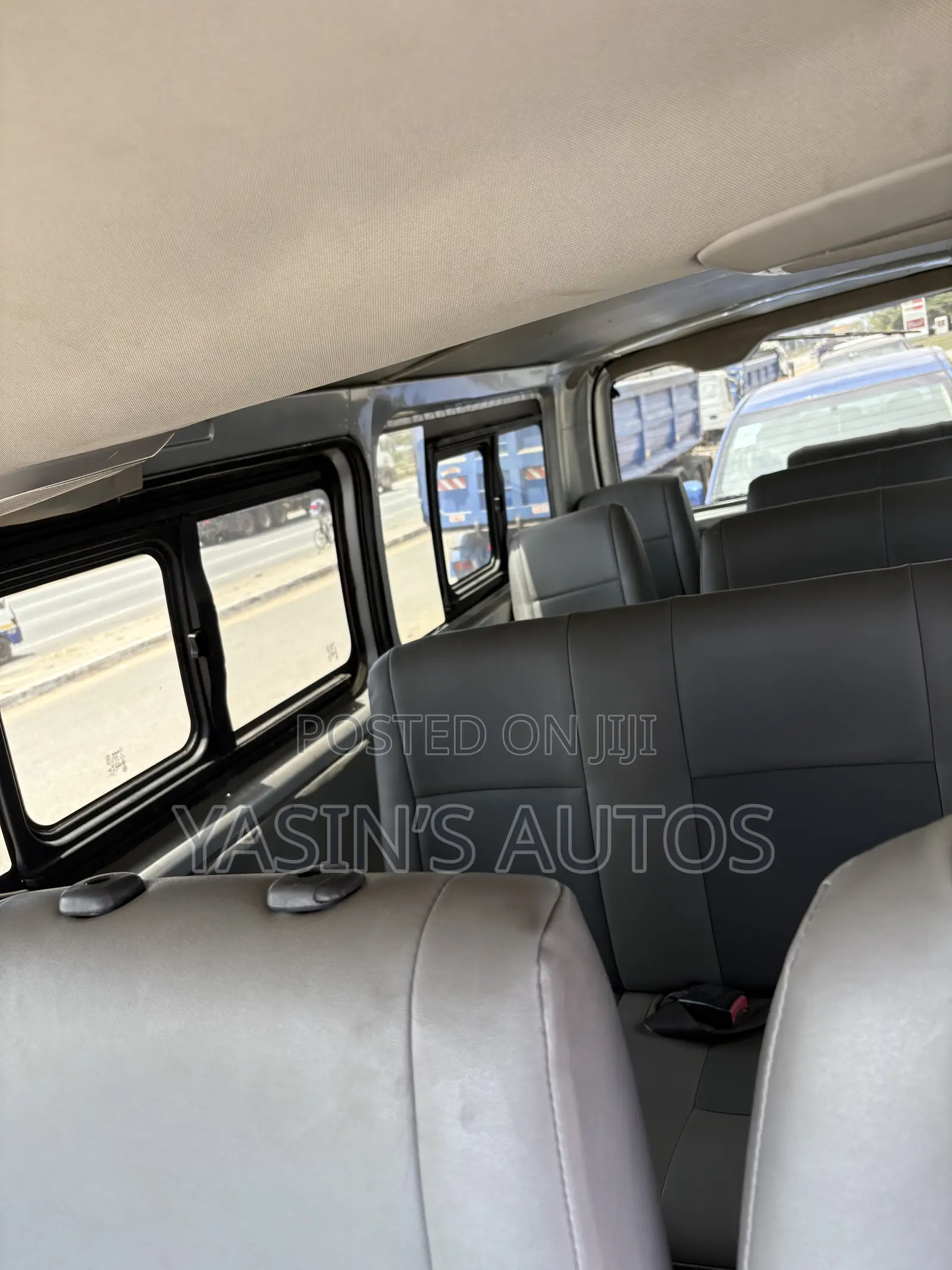 Toyota HiAce 2008 Silver