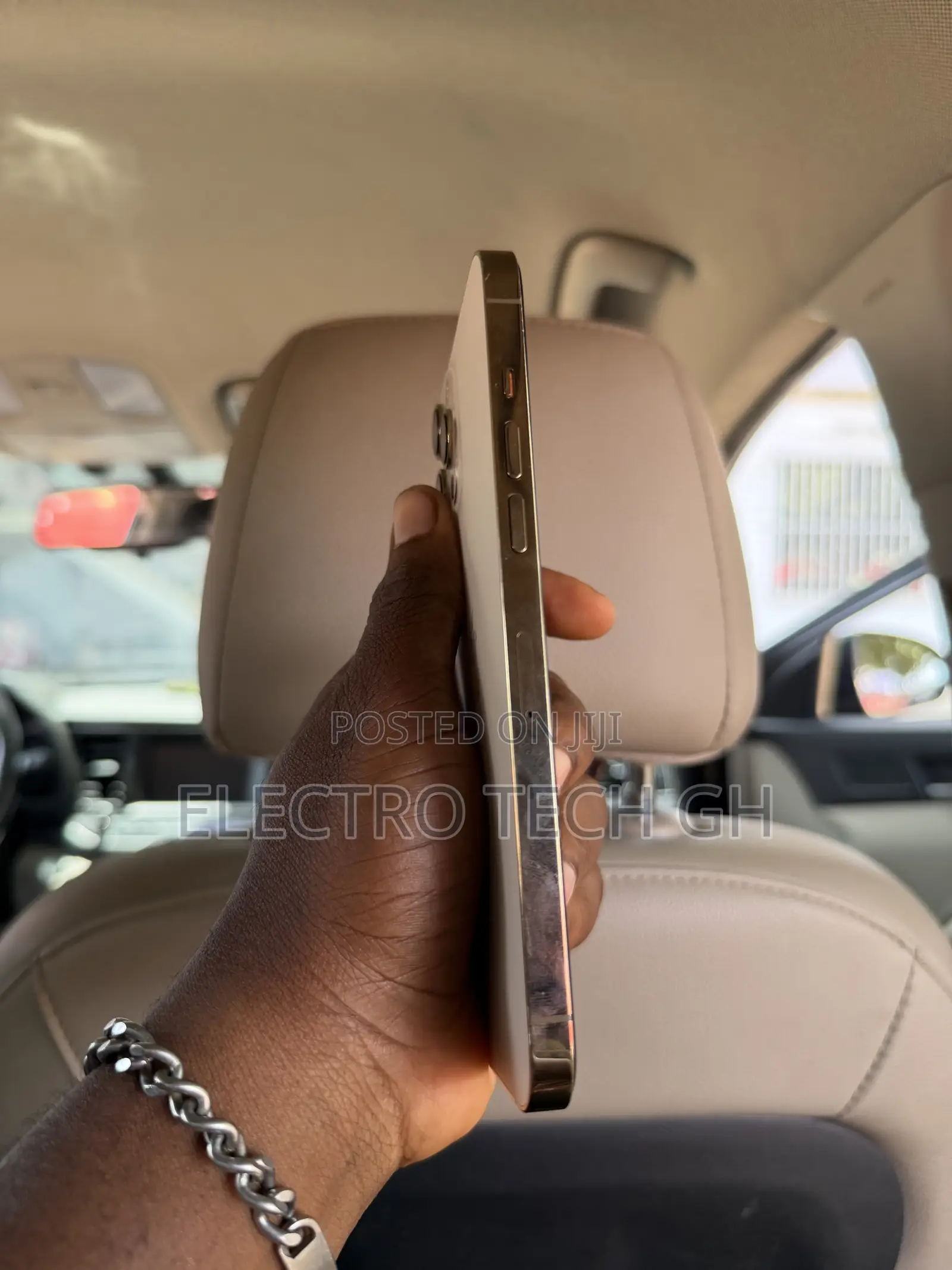 Apple iPhone 16 Pro Max 256 GB Gold