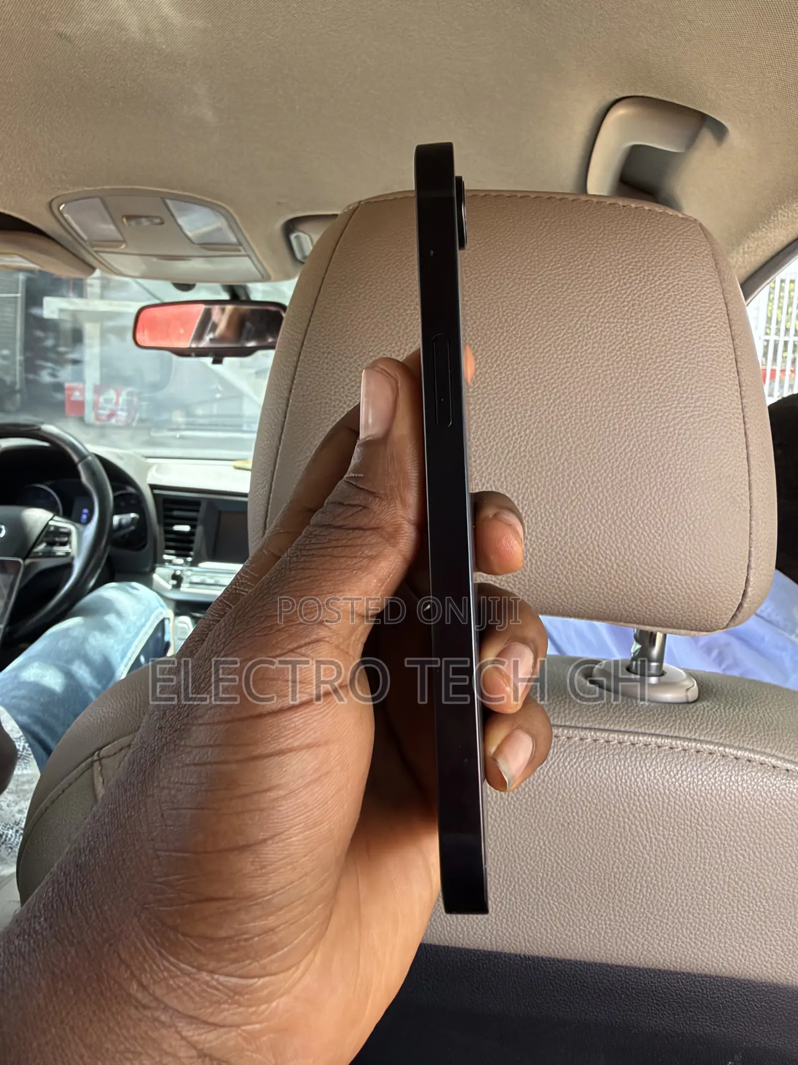 Apple iPhone 16e 128 GB Black