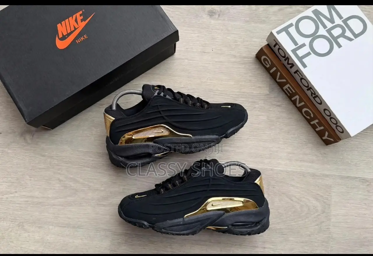 Nike Noctor Black and Gold Edition