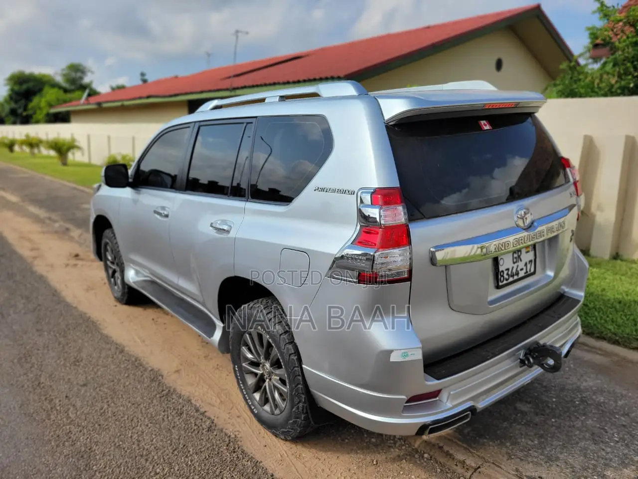 Toyota Land Cruiser Prado 2.7 i 2013 Silver