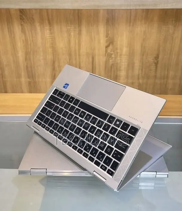 Laptop HP EliteBook 1040 G8 16GB Intel Core i5 SSD 512GB