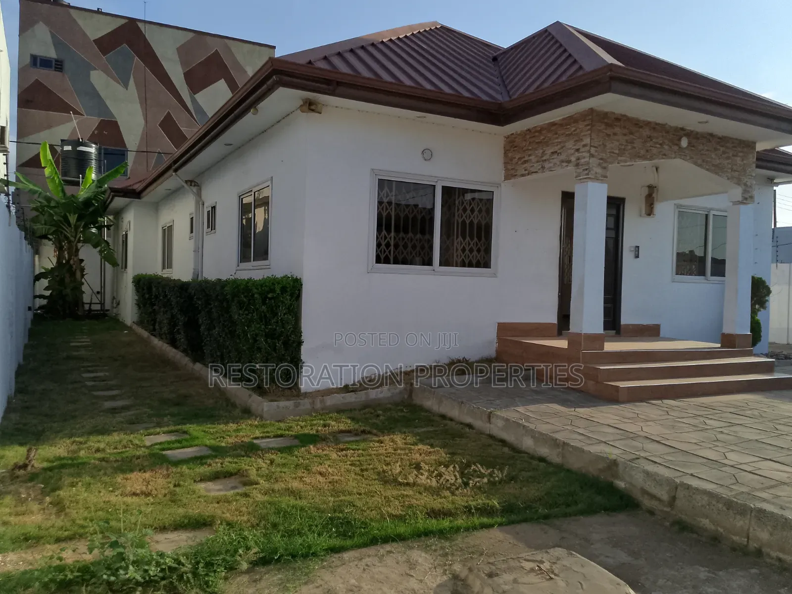 4bdrm House in Lake Side Estate Com for rent