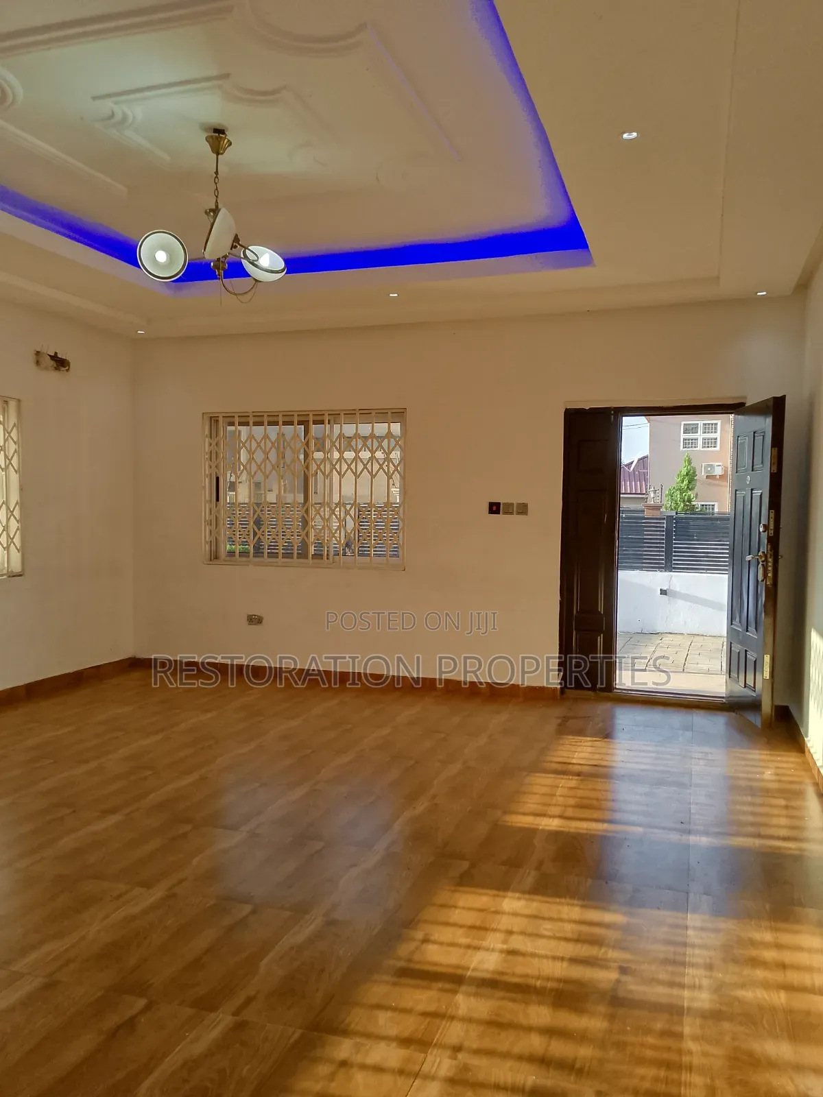 4bdrm House in Lake Side Estate Com for rent