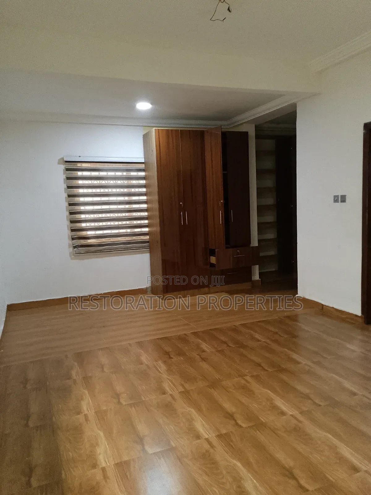 4bdrm House in Lake Side Estate Com for rent