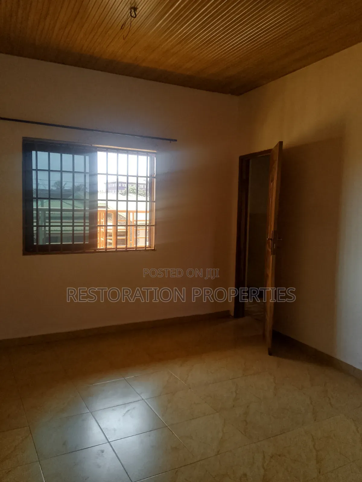 4bdrm House in Lake Side Estate Com for rent